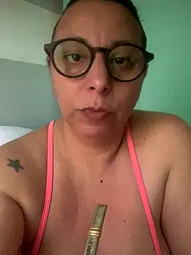 LupeLok online show from November 2025 07:13:01 PM