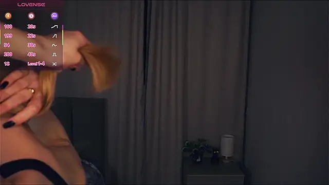 VeronaBench online show from November 2025 06:45:01 AM