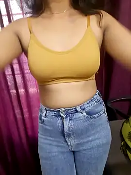 Snapshot of Monalisa670 chatting on September 2025 01:42:02 AM Monalisa670 online show from September 2025 01:42:02 AM