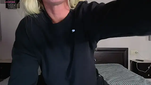 Snapshot of Whiteflower_xo chatting on February 2026 06:34:01 AM Whiteflower xo online show from February 2026 06:34:01 AM