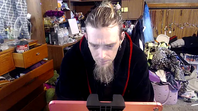 Snapshot of thejuicybacon chatting on April 2026 03:24:01 PM thejuicybacon online show from April 2026 03:24:01 PM
