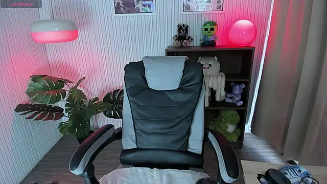 Snapshot of kattusauruss chatting on September 2025 01:55:02 PM kattusauruss online show from September 2025 01:55:02 PM