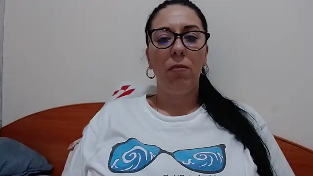 Snapshot of jollene chatting on June 2026 02:17:02 PM jollene online show from June 2026 02:17:02 PM