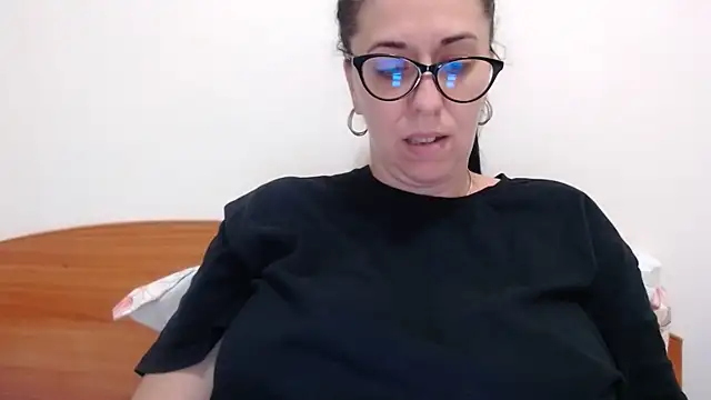 Snapshot of jollene chatting on June 2026 02:10:02 PM jollene online show from June 2026 02:10:02 PM
