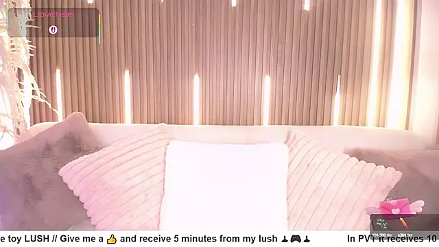 MylaDreams online show from September 2025 03:21:01 AM