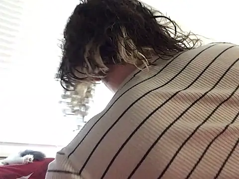 paigeycakes online show from September 2025 10:42:01 PM