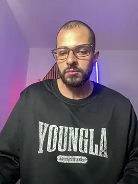 magnumchris online show from March 2026 02:42:02 PM