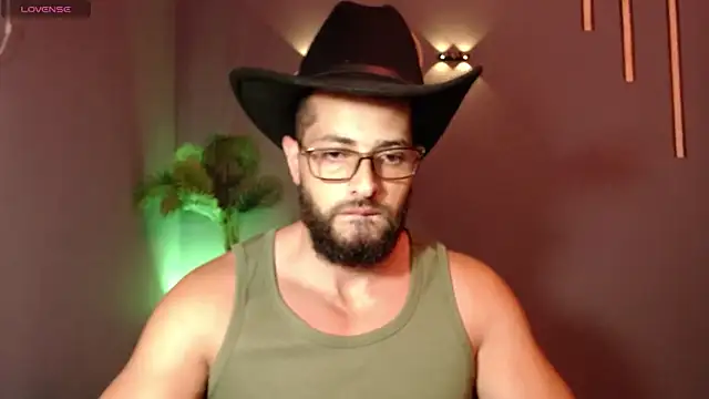 magnumchris online show from July 2026 09:50:02 PM