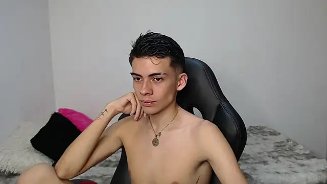 Snapshot of Rimuru17 chatting on March 2026 03:39:01 AM Rimuru17 online show from March 2026 03:39:01 AM