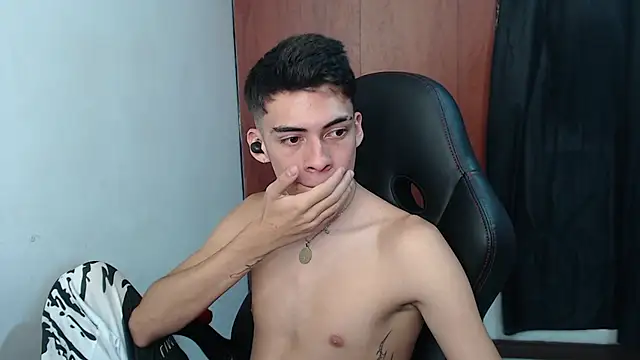 Snapshot of Rimuru17 chatting on April 2026 03:39:01 AM Rimuru17 online show from April 2026 03:39:01 AM