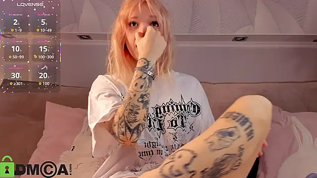 Molly Platt online show from February 2026 09:08:02 AM