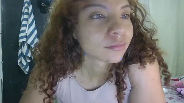Snapshot of VioletV chatting on June 2026 12:46:02 AM VioletV online show from June 2026 12:46:02 AM