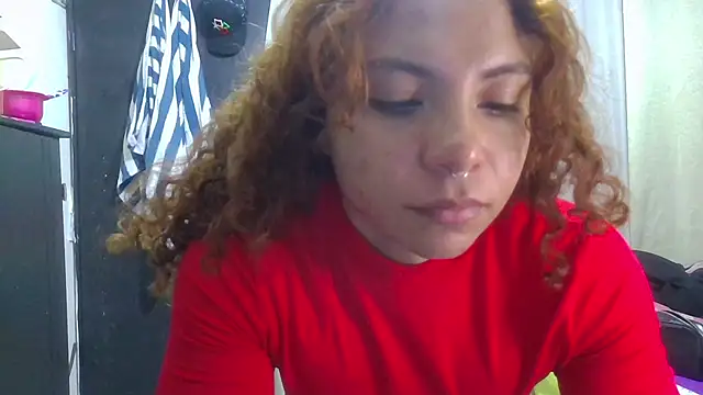 Snapshot of VioletV chatting on July 2026 02:20:02 AM VioletV online show from July 2026 02:20:02 AM