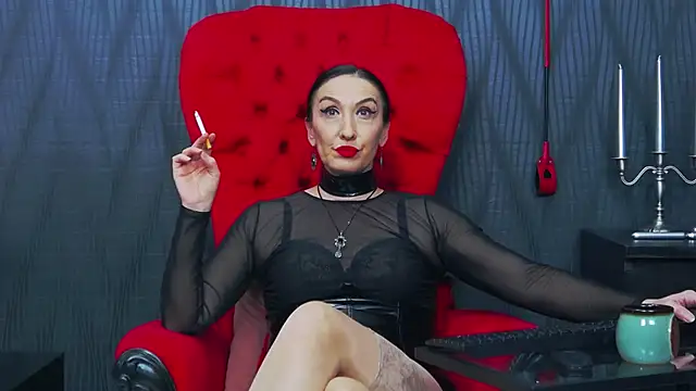 Snapshot of MistressDora chatting on February 2026 01:16:01 PM MistressDora online show from February 2026 01:16:01 PM