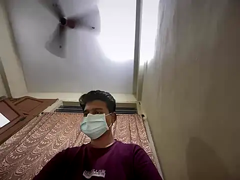 Snapshot of Ali_1302 chatting on October 2025 03:29:02 PM Ali 1302 online show from October 2025 03:29:02 PM