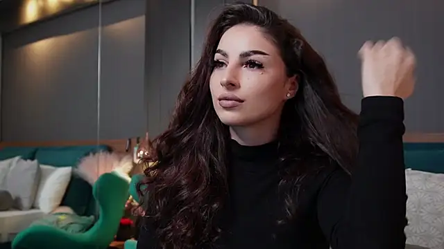 EmilyTrix online show from April 2026 09:30:01 PM