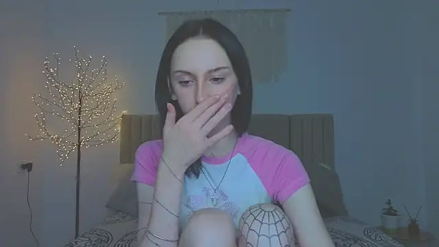 Little moly999 online show from December 2025 10:40:02 PM