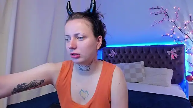 LilaVame online show from October 2025 08:43:01 PM