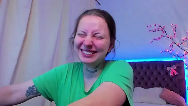 LilaVame online show from November 2025 08:33:02 PM