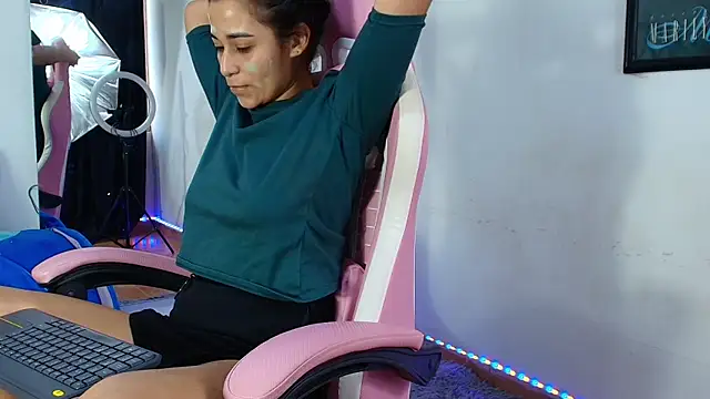 Snapshot of GraceWallace_ chatting on April 2026 09:31:01 PM GraceWallace online show from April 2026 09:31:01 PM