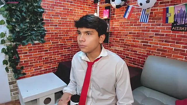 Thiago Kozak online show from July 2026 01:30:01 PM