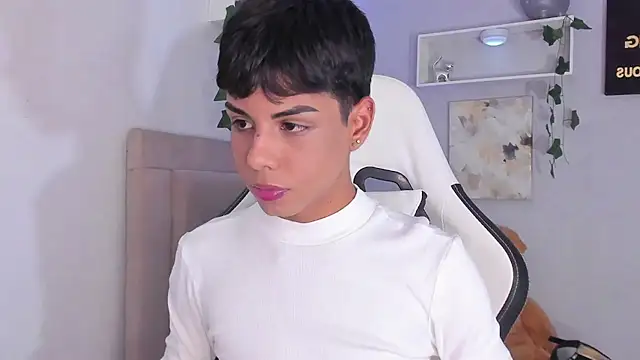 Thomas wil online show from October 2025 06:37:01 AM