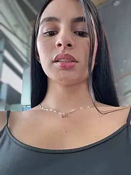 Snapshot of MartiinaRosse chatting on February 2026 02:12:02 PM MartiinaRosse online show from February 2026 02:12:02 PM