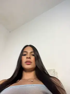 Snapshot of MartiinaRosse chatting on July 2026 03:00:02 AM MartiinaRosse online show from July 2026 03:00:02 AM