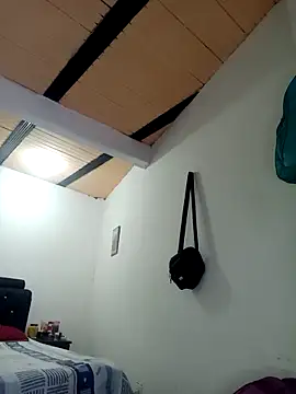 Hanna Kieran online show from October 2025 05:56:02 PM