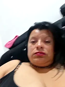 Hanna Kieran online show from October 2025 03:46:01 PM