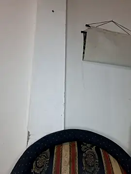 Hanna Kieran online show from November 2025 03:43:02 PM