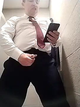 BigCristh79 online show from October 2025 07:50:02 AM