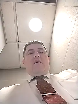 BigCristh79 online show from April 2026 07:55:02 PM