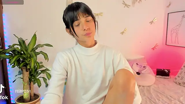 princessluna 19 online show from April 2026 09:30:02 PM