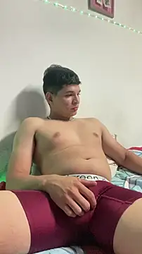 Snapshot of RobinLenoxx chatting on November 2025 05:39:01 AM RobinLenoxx online show from November 2025 05:39:01 AM