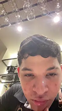 Snapshot of RobinLenoxx chatting on November 2025 10:42:02 PM RobinLenoxx online show from November 2025 10:42:02 PM