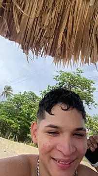 Snapshot of RobinLenoxx chatting on April 2026 08:42:02 PM RobinLenoxx online show from April 2026 08:42:02 PM