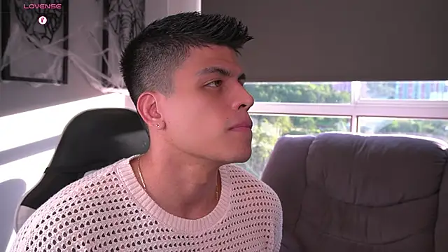 tyler muscle1 online show from October 2025 10:10:01 PM