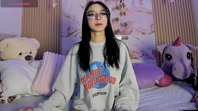 Aliice1  online show from August 2026 01:35:01 PM