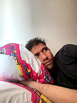 Snapshot of Michaell_Spinelly chatting on September 2025 04:39:01 PM Michaell Spinelly online show from September 2025 04:39:01 PM