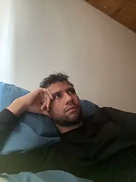 Snapshot of Michaell_Spinelly chatting on September 2025 02:51:01 PM Michaell Spinelly online show from September 2025 02:51:01 PM