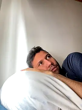 Snapshot of Michaell_Spinelly chatting on September 2025 03:59:01 PM Michaell Spinelly online show from September 2025 03:59:01 PM