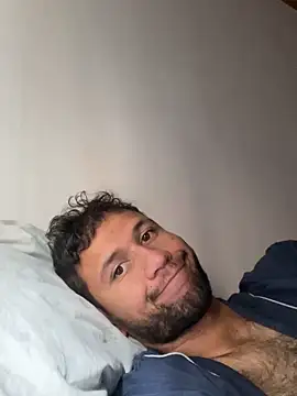 Snapshot of Michaell_Spinelly chatting on September 2025 03:15:01 PM Michaell Spinelly online show from September 2025 03:15:01 PM