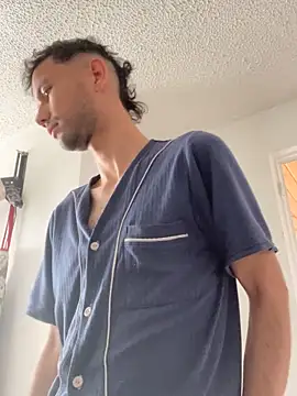 Snapshot of Michaell_Spinelly chatting on October 2025 02:02:01 PM Michaell Spinelly online show from October 2025 02:02:01 PM