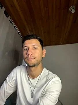 Snapshot of Michaell_Spinelly chatting on October 2025 06:52:01 PM Michaell Spinelly online show from October 2025 06:52:01 PM