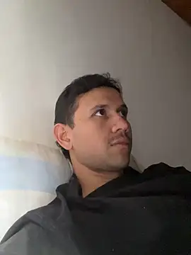 Snapshot of Michaell_Spinelly chatting on November 2025 08:10:01 PM Michaell Spinelly online show from November 2025 08:10:01 PM