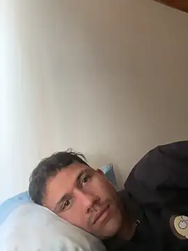 Snapshot of Michaell_Spinelly chatting on November 2025 03:22:02 PM Michaell Spinelly online show from November 2025 03:22:02 PM