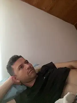 Snapshot of Michaell_Spinelly chatting on November 2025 02:49:01 PM Michaell Spinelly online show from November 2025 02:49:01 PM