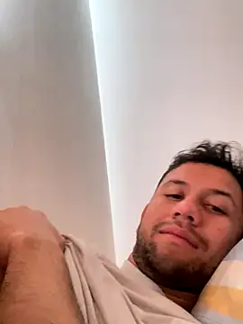 Snapshot of Michaell_Spinelly chatting on December 2025 02:58:02 PM Michaell Spinelly online show from December 2025 02:58:02 PM