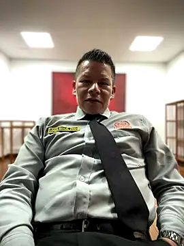 Manu0586 online show from September 2025 01:18:01 AM